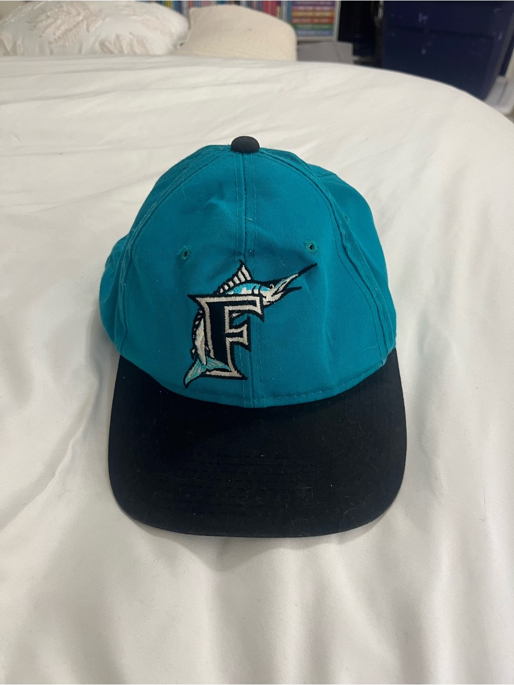 vintage 1990s Florida Marlins teal and black baseball cap